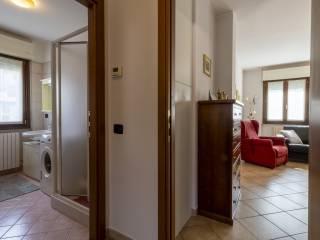 Trilocale via G. B . Zucchi 3, Centro, Mandello del Lario — foto 11 di 26