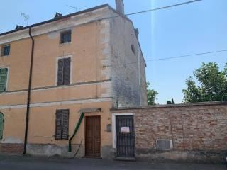 Terratetto unifamiliare via 25 Aprile, Centro, San Daniele Po — foto 3 di 10
