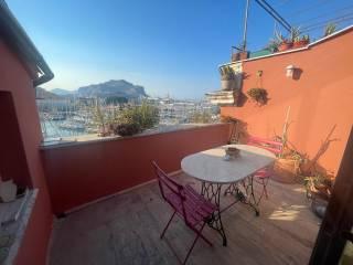Attico via Vittorio Emanuele, Castellammare, Palermo — foto 10 di 10