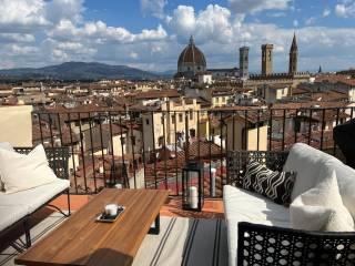Attico piazza di Santa Croce, Signoria - Uffizi, Firenze — foto 19 di 22