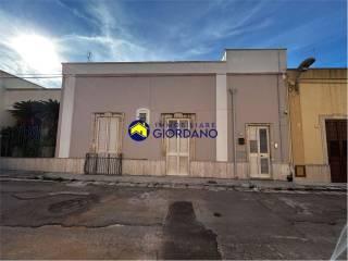 Villa unifamiliare via Alessandro Volta, 51-53, Squinzano — foto 2 di 31