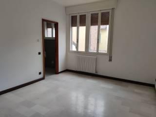 Trilocale via Aldo Manuzio 5, Centro Storico, Carpi — foto 4 di 10