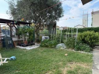Villa bifamiliare via Virgilio 31, Revere, Borgo Mantovano — foto 3 di 23