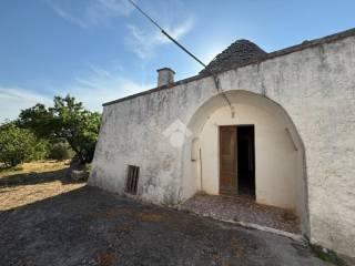 Casa colonica C.da Chiobbica di Cisternino, Cisternino — foto 42 di 45