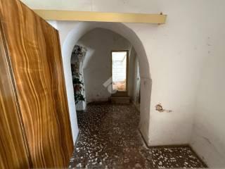 Casa colonica C.da Chiobbica di Cisternino, Cisternino — foto 6 di 45