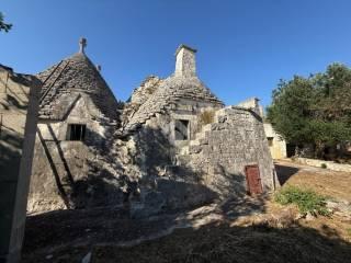 Casa colonica C.da Chiobbica di Cisternino, Cisternino — foto 2 di 45