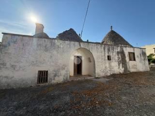Casa colonica C.da Chiobbica di Cisternino, Cisternino — foto 29 di 45