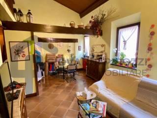 Bilocale vicolo Forno, Centro, Mantova