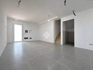 Villa plurifamiliare via Delle Querce 7, Centro, Cisterna di Latina — foto 15 di 22