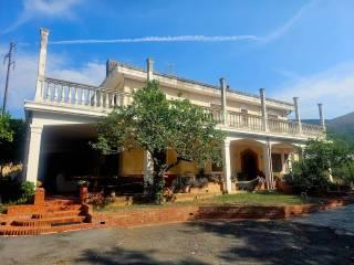 Villa unifamiliare via Vicinale Vecchia di Peagna 1, Albenga — foto 2 di 23