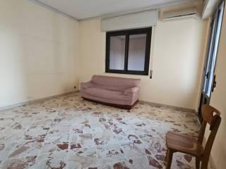 Appartamento via Ammiraglio Toscano, Centro, Pedara — foto 5 di 13