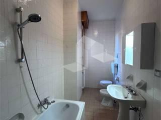 Quadrilocale ottimo stato, terzo piano, Ospedale - Villaggio Manenti, Reggio Emilia — foto 11 di 23