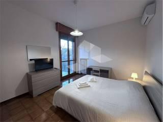 Quadrilocale ottimo stato, terzo piano, Ospedale - Villaggio Manenti, Reggio Emilia — foto 4 di 23