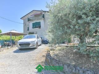 Terratetto unifamiliare via Genova 65, Ceparana Carpena, Bolano — foto 4 di 32