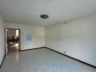 Bilocale via Gaggio 20, Centro, Villa d'Almè — foto 10 di 20