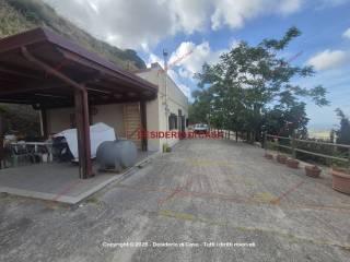 Villa unifamiliare via Monsignor Tommaso Papa, Pedemontana, Alcamo — foto 2 di 7