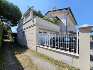 Attico via Giovanni Agnelli 2, Centro, Forte dei Marmi — foto 56 di 60