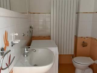 Bilocale ottimo stato, primo piano, Ospizio - San Maurizio, Reggio Emilia — foto 8 di 11