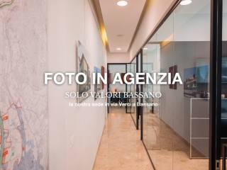 Appartamento via Angarano, Centro, Bassano del Grappa — foto 9 di 10