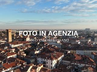 Appartamento via Angarano, Centro, Bassano del Grappa — foto 5 di 10