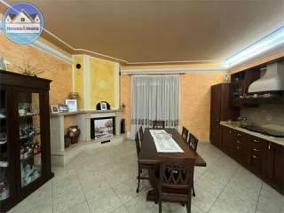 Appartamento primo piano, Cinquefrondi — foto 10 di 15