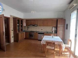 Appartamento primo piano, Gioia Tauro — foto 2 di 18