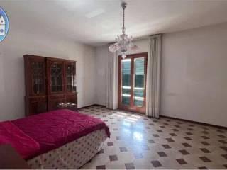 Appartamento primo piano, Gioia Tauro — foto 11 di 18