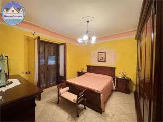 Appartamento primo piano, Cinquefrondi — foto 3 di 15