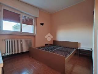 Bilocale via Gran Sasso, Centro, Brugherio — foto 2 di 9