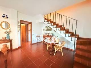 Villa a schiera 5 locali, buono stato, Zona Industriale, Massa — foto 10 di 14