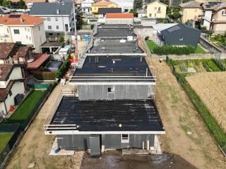 Villa a schiera via Asiago 95, Uboldo — foto 3 di 27