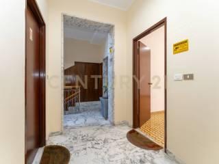 Trilocale via Garibaldi 30, Centro, Giarre — foto 5 di 30