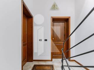 Bilocale buono stato, primo piano, Centro, Mantova