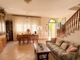 Villa a schiera 4 locali, Bellaria-Igea Marina — foto 2 di 15