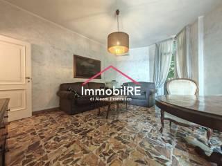 Trilocale buono stato, primo piano, Centro Storico, Reggio Emilia — foto 35 di 36