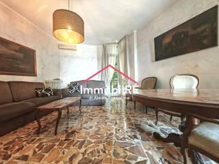 Trilocale buono stato, primo piano, Centro Storico, Reggio Emilia — foto 36 di 36
