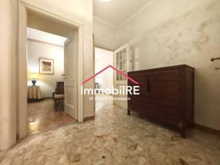 Trilocale buono stato, primo piano, Centro Storico, Reggio Emilia — foto 5 di 36