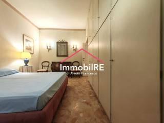 Trilocale buono stato, primo piano, Centro Storico, Reggio Emilia — foto 4 di 36