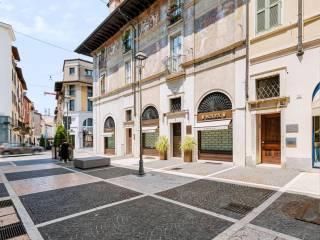 Trilocale corso Palestro 10, Magenta - Arnaldo, Brescia