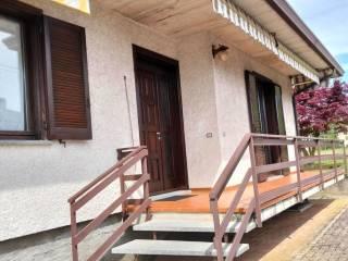 Villa unifamiliare via Gioacchino Rossini, Centro, Brebbia — foto 6 di 48