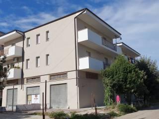 Trilocale via Giacomo Leopardi 3, Sambuceto, San Giovanni Teatino — foto 4 di 11