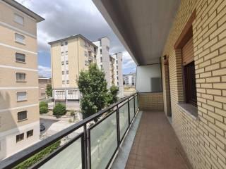 Appartamento ottimo stato, primo piano, Torretta - Torrione, L'Aquila