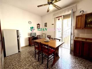 Appartamento da ristrutturare, primo piano, Cafaggio, Campiglia Marittima