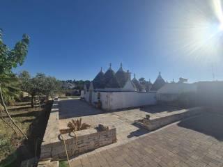 Villa unifamiliare Strada Alberobello zona D 17, Martina Franca — foto 7 di 53