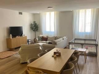 Appartamento via Emilia a San Pietro 19, Centro Storico, Reggio Emilia — foto 3 di 11