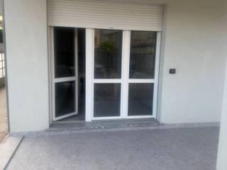 Bilocale viale della Costituzione 7, Centro, Mandello del Lario — foto 2 di 9