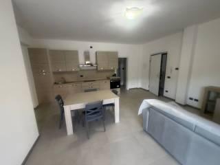 Bilocale viale della Costituzione 7, Centro, Mandello del Lario — foto 5 di 9