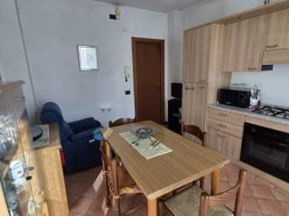 Bilocale via Giuseppe Garibaldi 52, Centro, Missaglia — foto 12 di 16