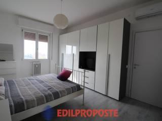 Bilocale via A. De Gasperi 58, Centro, Brugherio