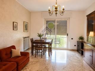 Quadrilocale buono stato, secondo piano, Centro Storico, Desenzano del Garda — foto 2 di 8